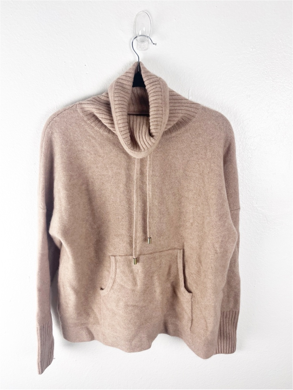 RACHEL ZOE 100% 2-Ply Cashmere Turtleneck Kangaroo Pocket Sweater Size Medium